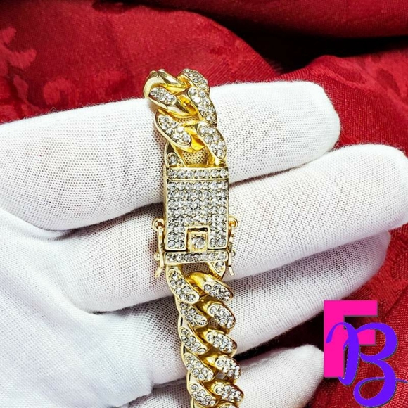 Iced Miami Cuban Necklace - Picture 7 of 17